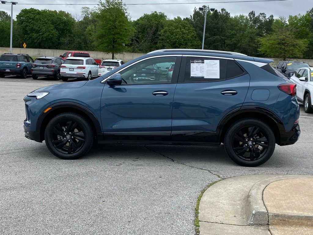 Used 2026 Buick Encore GX Sport Touring image 4