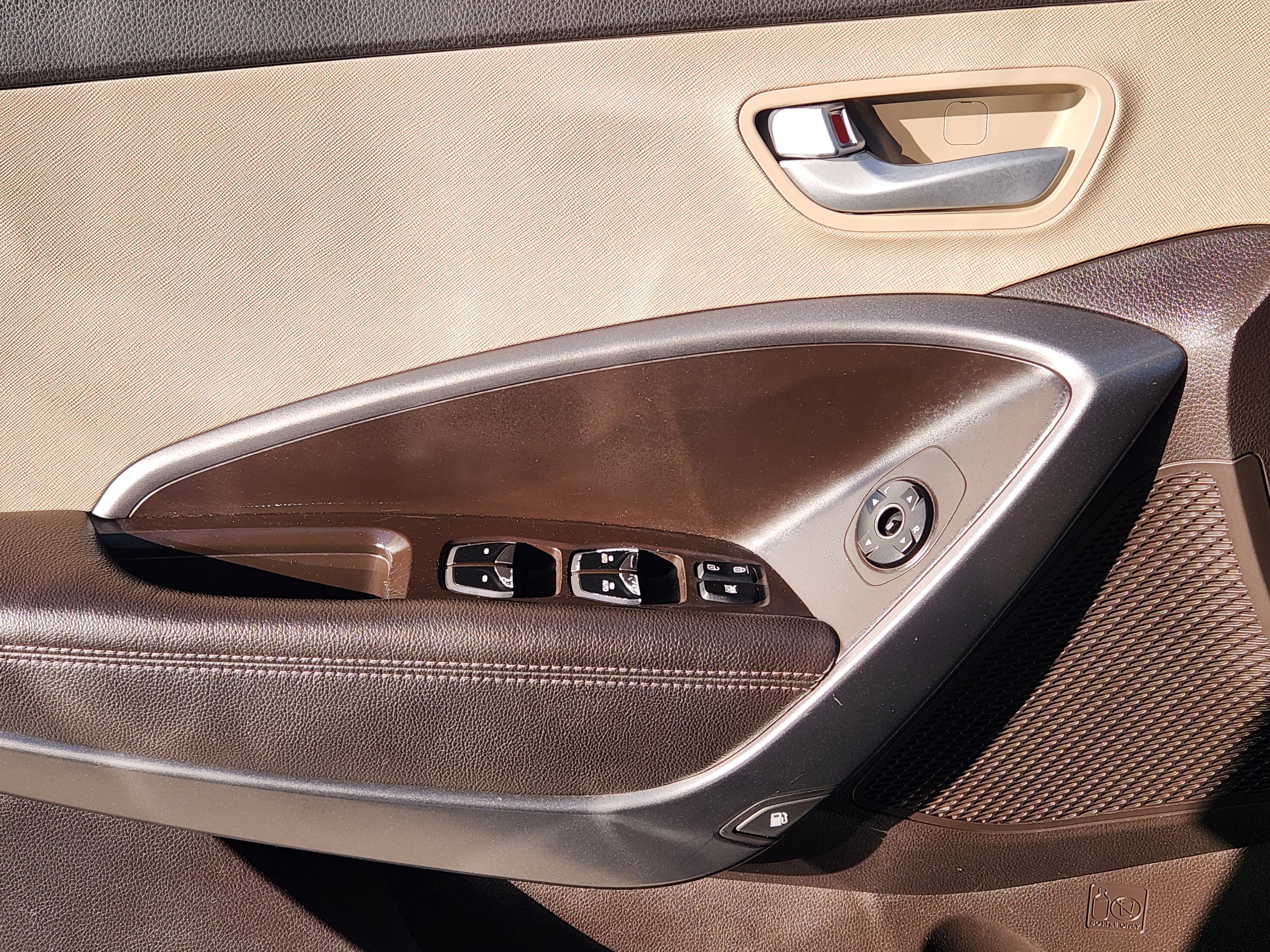 Used 2017 Hyundai Santa Fe Sport image 23