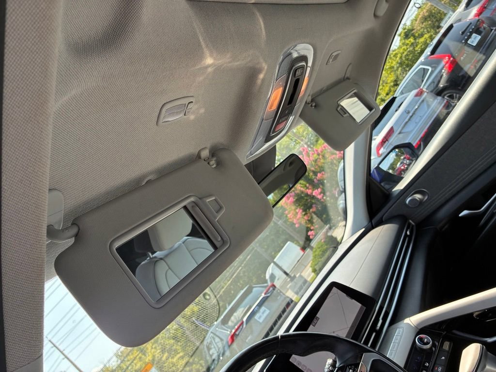 Used 2023 Hyundai Elantra Limited FWD image 39