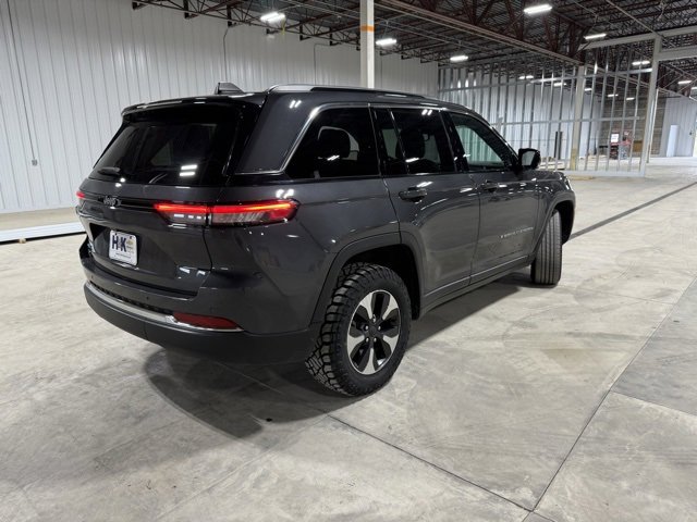 Used 2024 Jeep Grand Cherokee Limited 4xe image 6