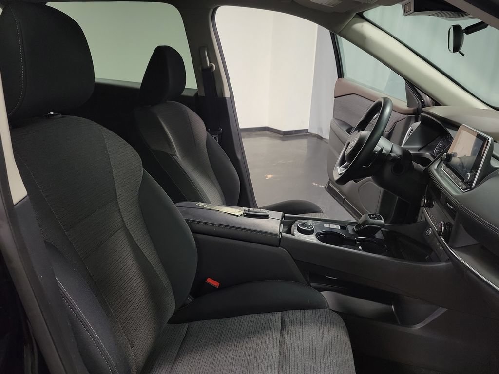 Used 2023 Nissan Rogue SV AWD/4WD image 33