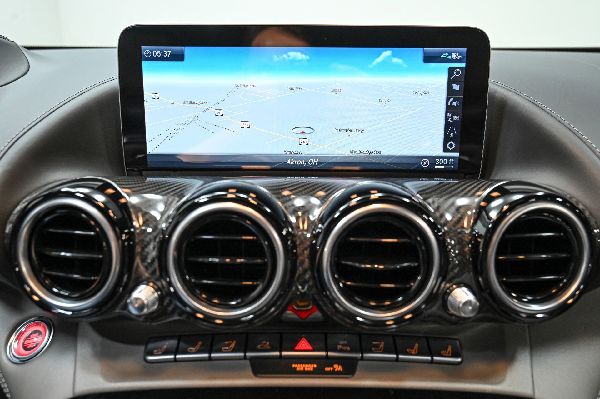 Used 2020 Mercedes-Benz AMG GT R image 41