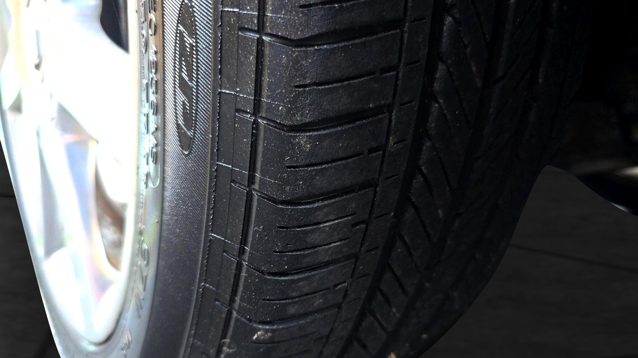 Used 2004 Cadillac XLR image 55