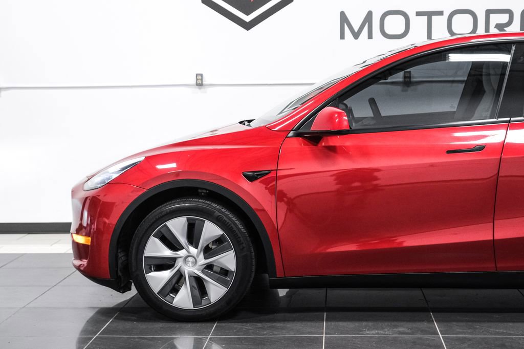 Used 2021 Tesla Model Y Long Range AWD/4WD image 12