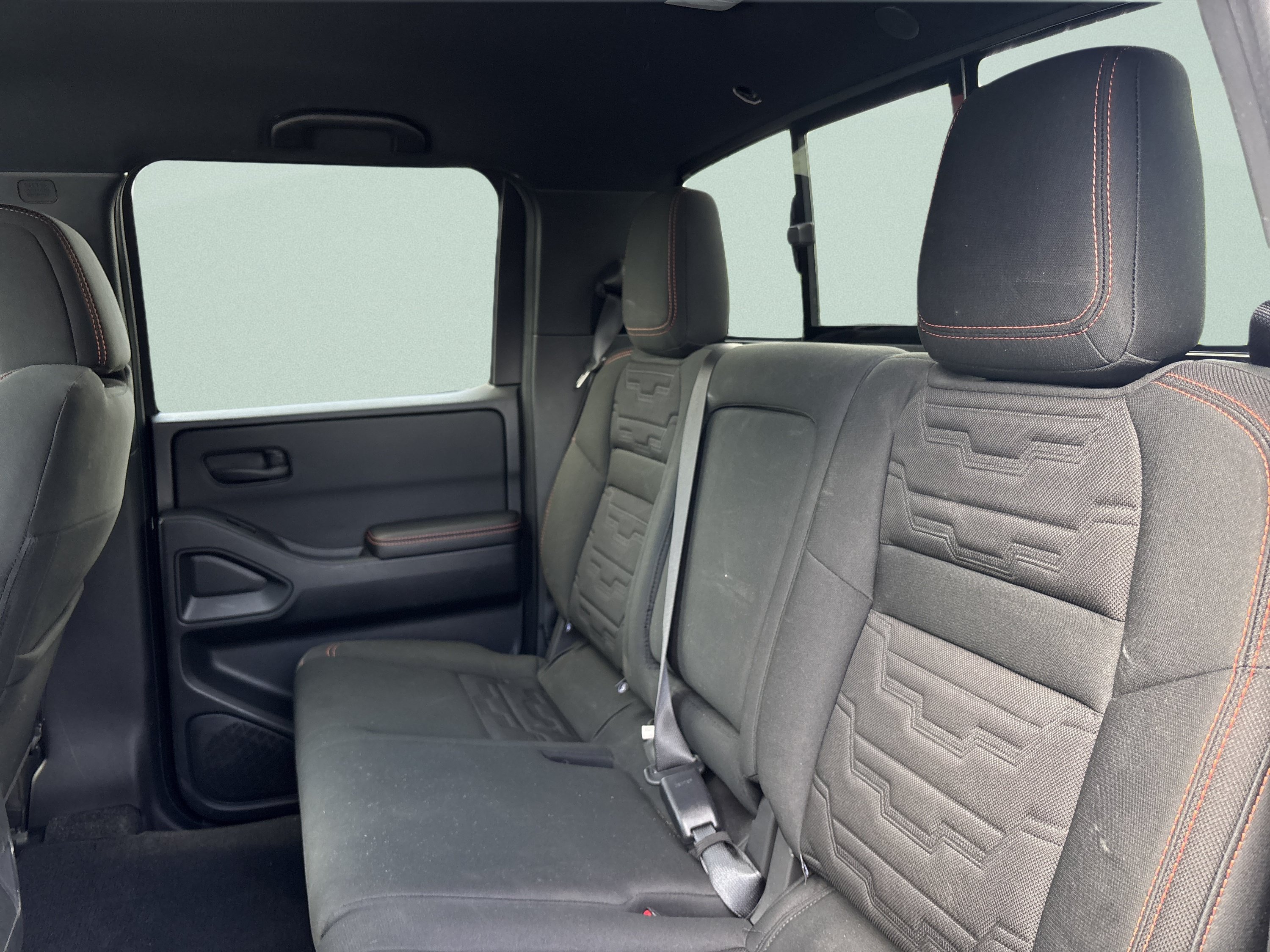 Used 2026 Nissan Frontier PRO-4X AWD/4WD image 16