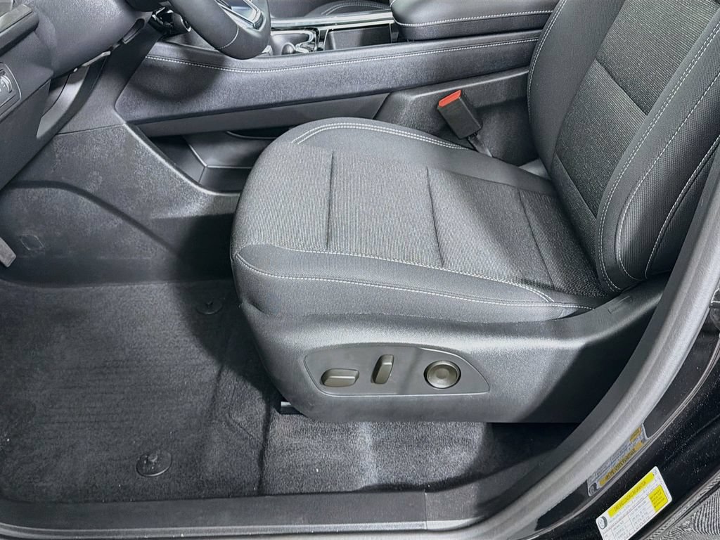 New 2026 Chevrolet Traverse LT w/ LPO, Floor Liner Package AWD/4WD image 19