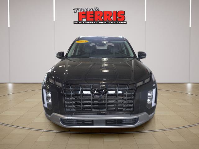 Used 2023 Hyundai Palisade Limited AWD/4WD image 2