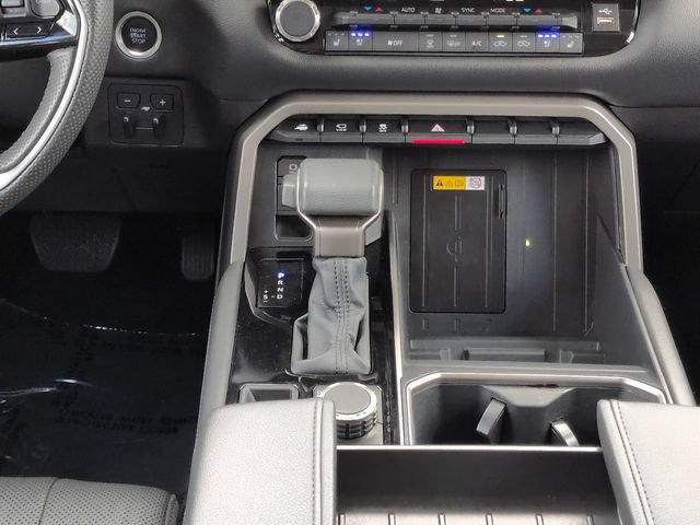 Used 2024 Toyota Tundra Limited AWD/4WD image 19