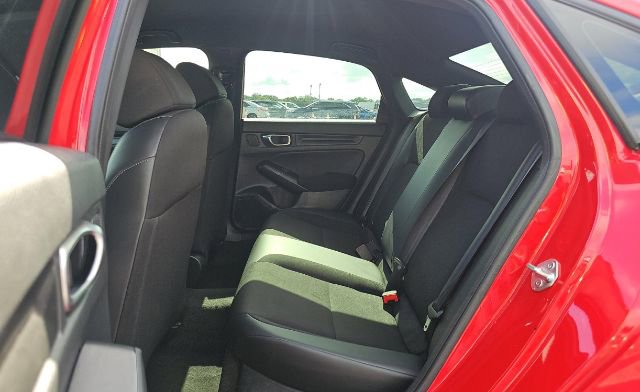 Used 2023 Honda Civic Sport image 6