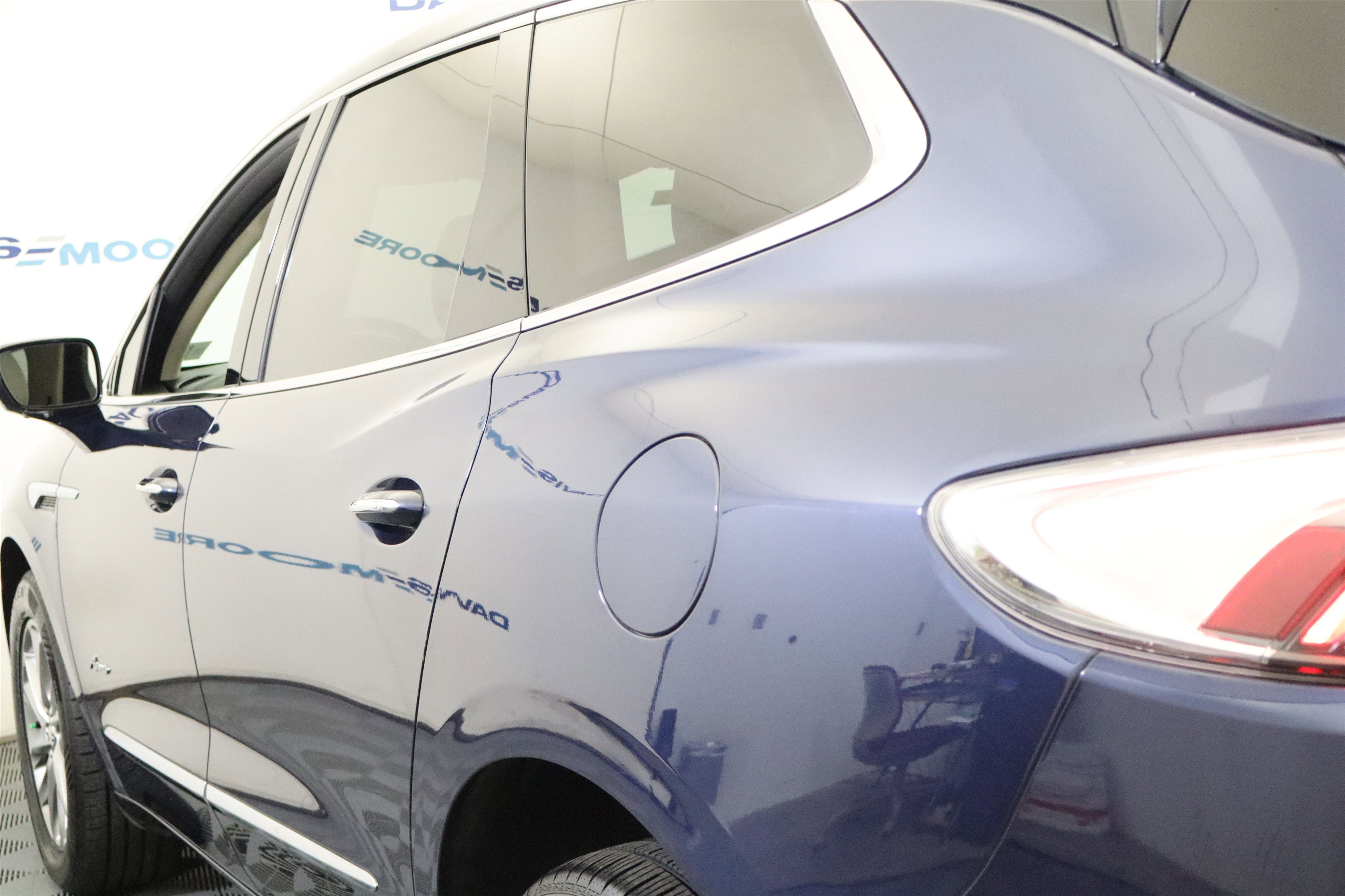 Used 2023 Buick Enclave Avenir w/ Avenir Technology Package image 10