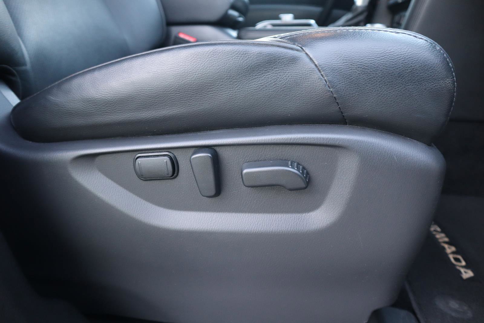 Used 2022 Nissan Armada SL image 65