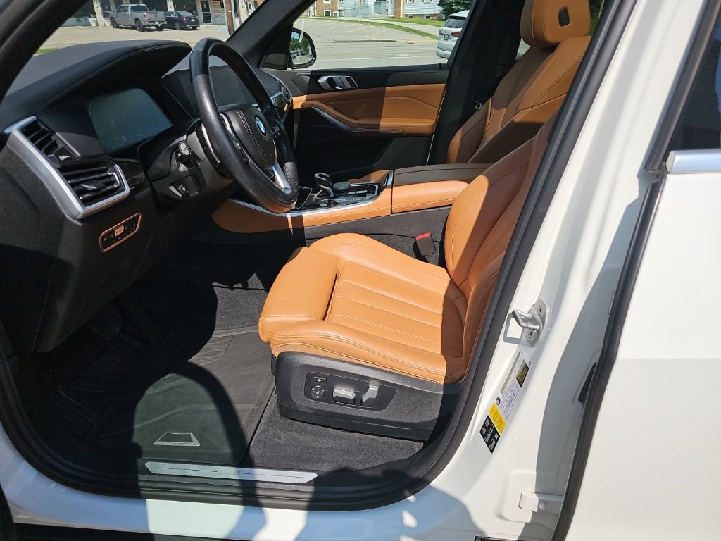 Used 2021 BMW X5 xDrive40i w/ Convenience Package AWD/4WD image 15
