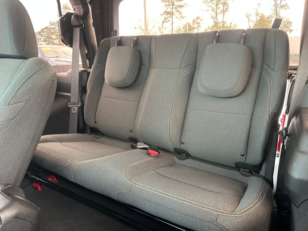 Used 2024 Jeep Wrangler Sport image 27