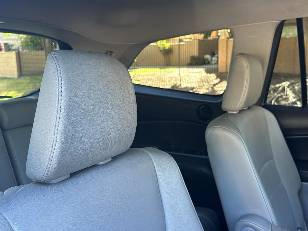 Used 2019 Honda Pilot Touring image 16