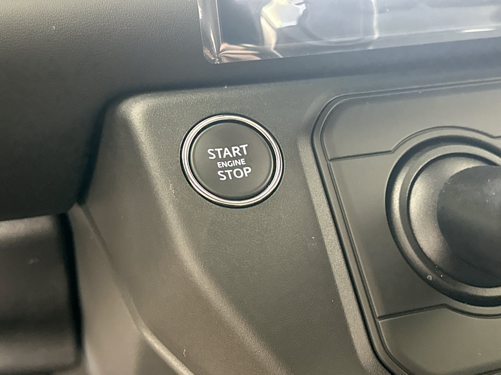 New 2026 Land Rover Defender 110 X-Dynamic SE AWD/4WD image 26