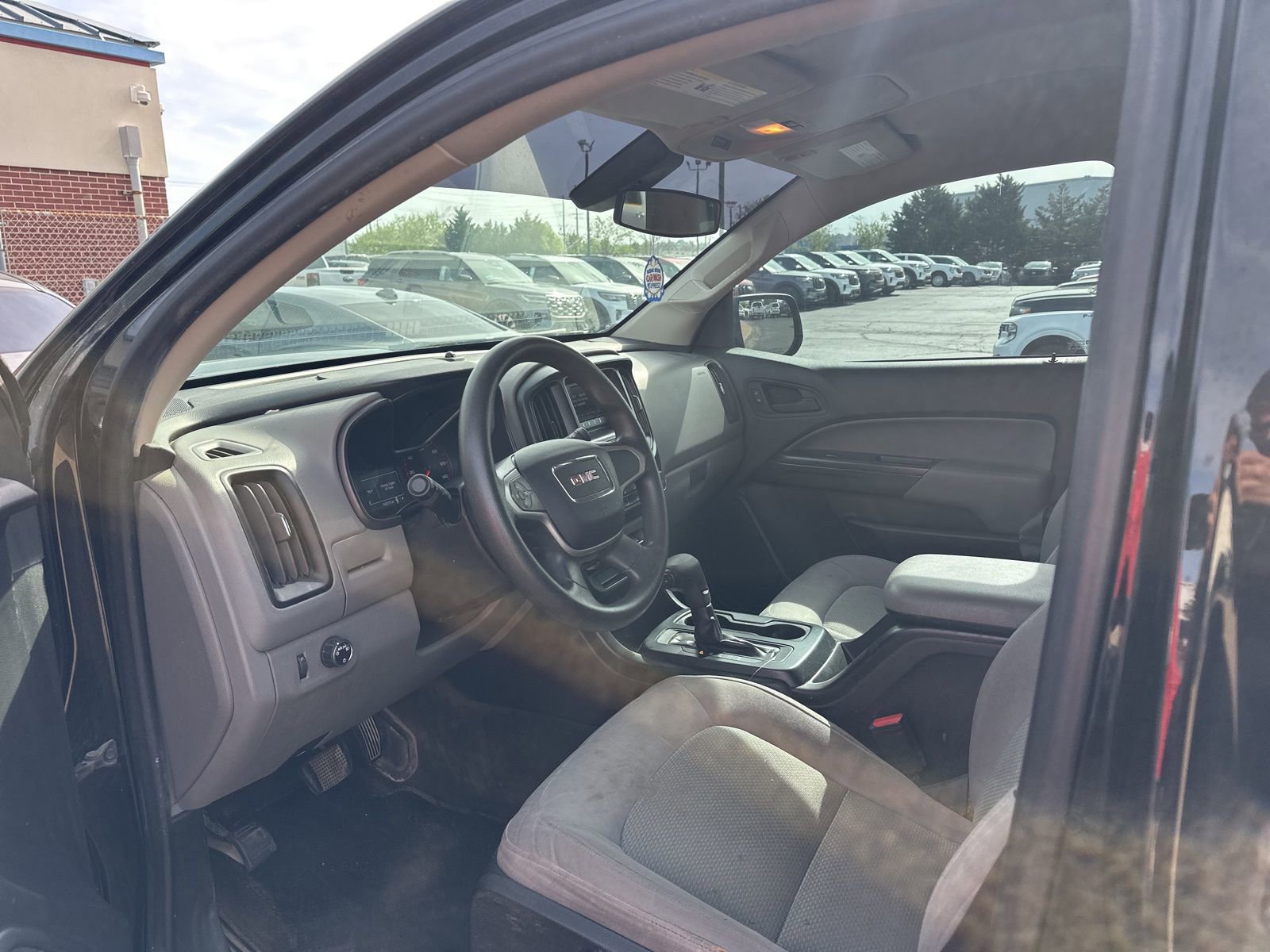 Used 2015 GMC Canyon 2WD Crew Cab w/ Convenience Package image 7