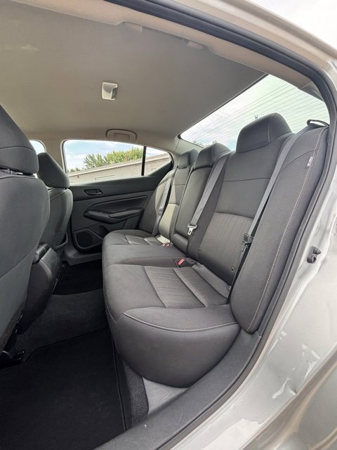 Used 2024 Nissan Altima 2.5 SV image 12