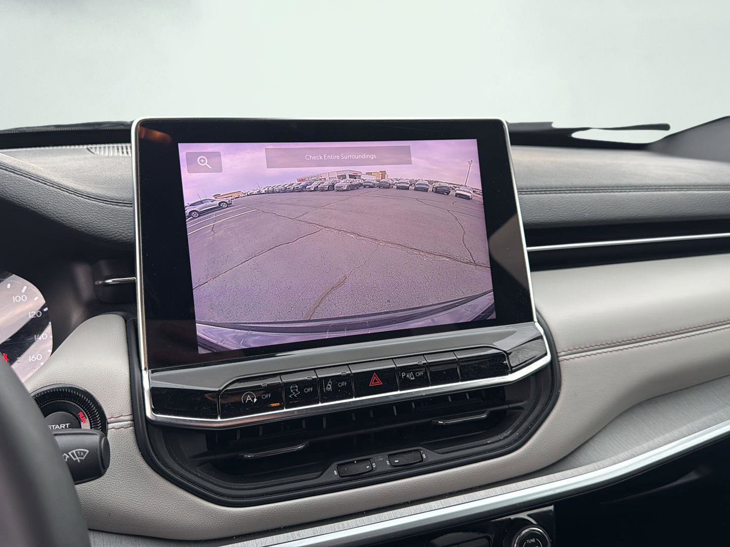 Used 2025 Jeep Compass Limited image 15