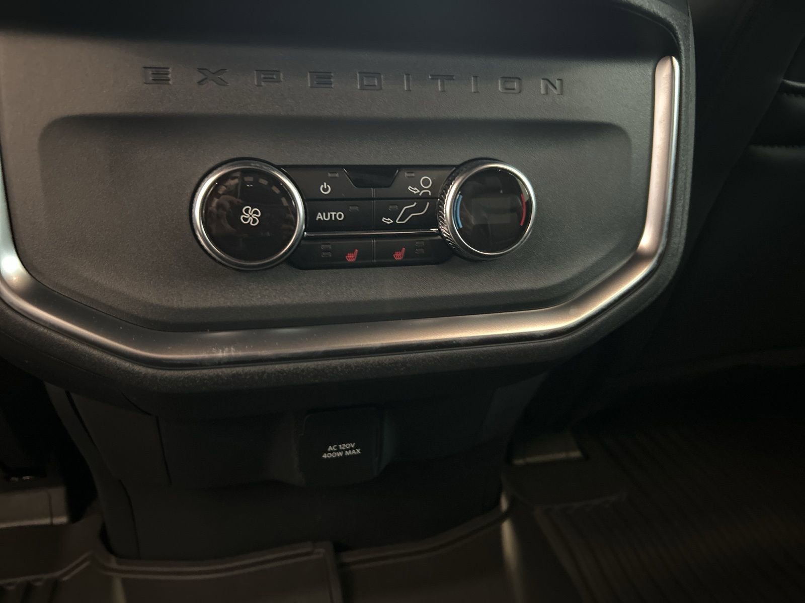 New 2025 Ford Expedition Max Platinum w/ Stealth Performance Package image 20