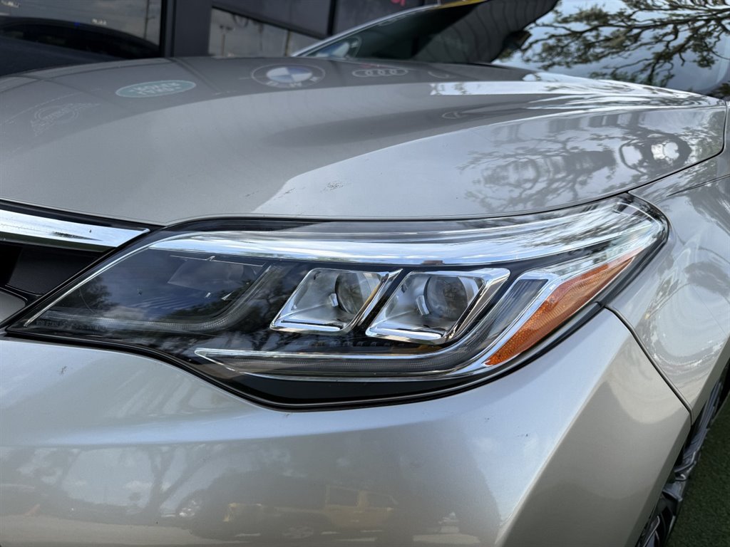 Used 2016 Toyota Avalon Touring FWD image 10