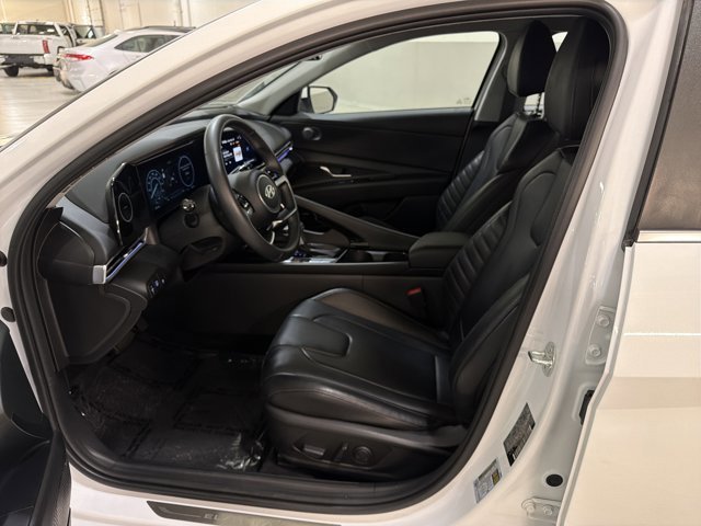 Used 2024 Hyundai Elantra Limited image 15
