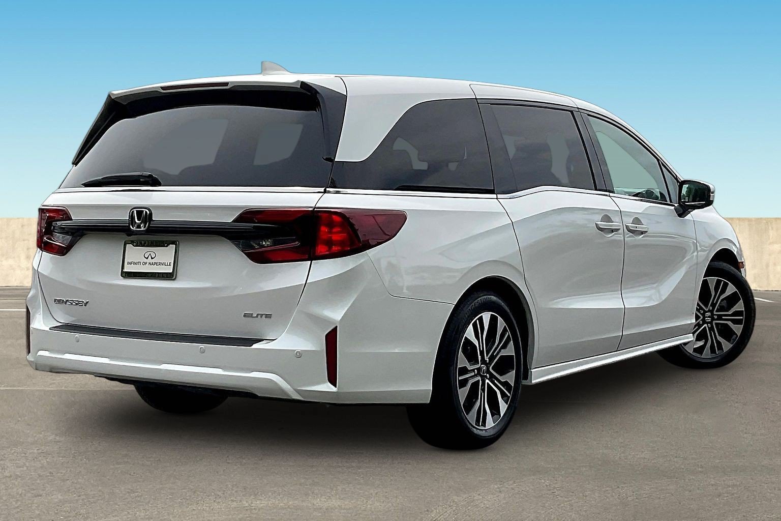 Used 2026 Honda Odyssey Elite image 5