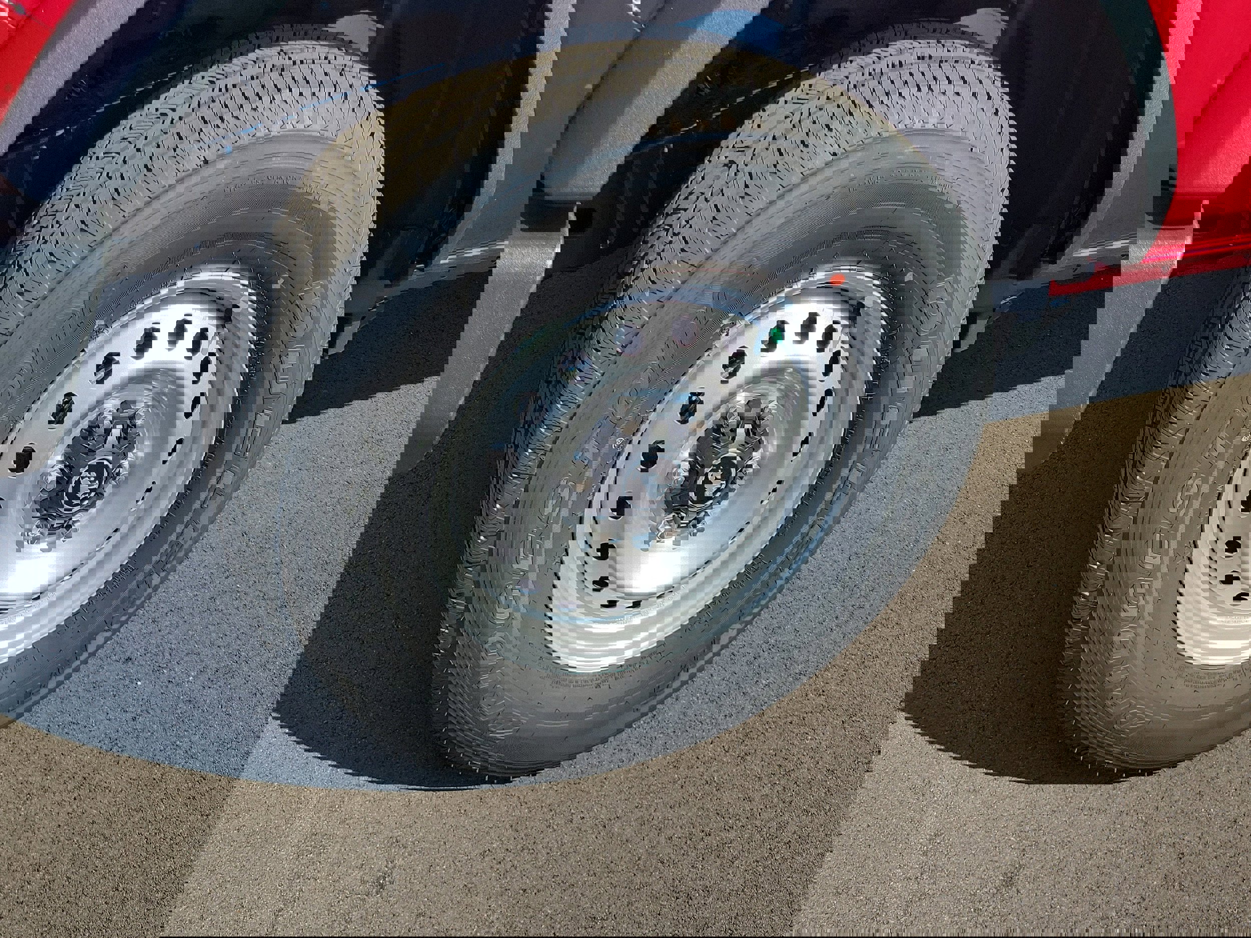 New 2025 Ford Bronco 4-Door image 5