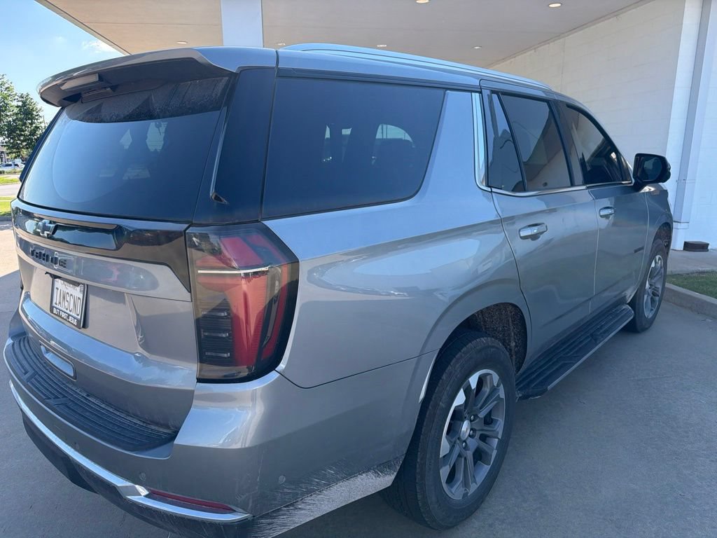 Used 2025 Chevrolet Tahoe LS AWD/4WD image 4
