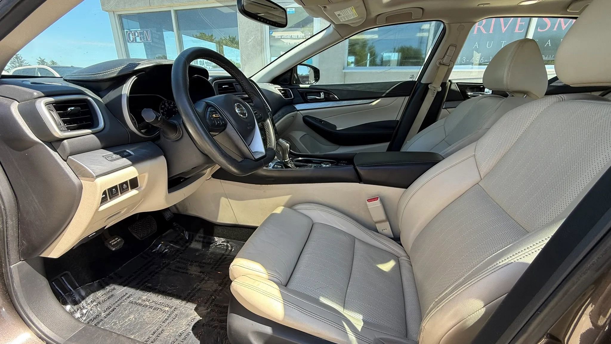 Used 2016 Nissan Maxima 3.5 SL FWD image 10