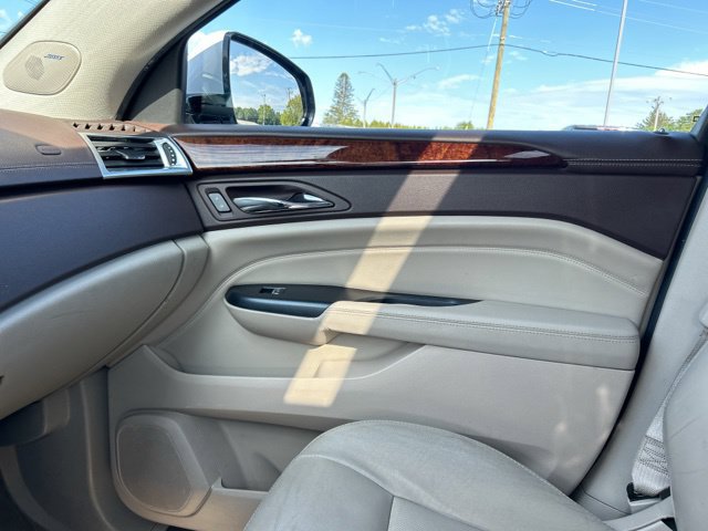 Used 2014 Cadillac SRX Luxury AWD/4WD image 43
