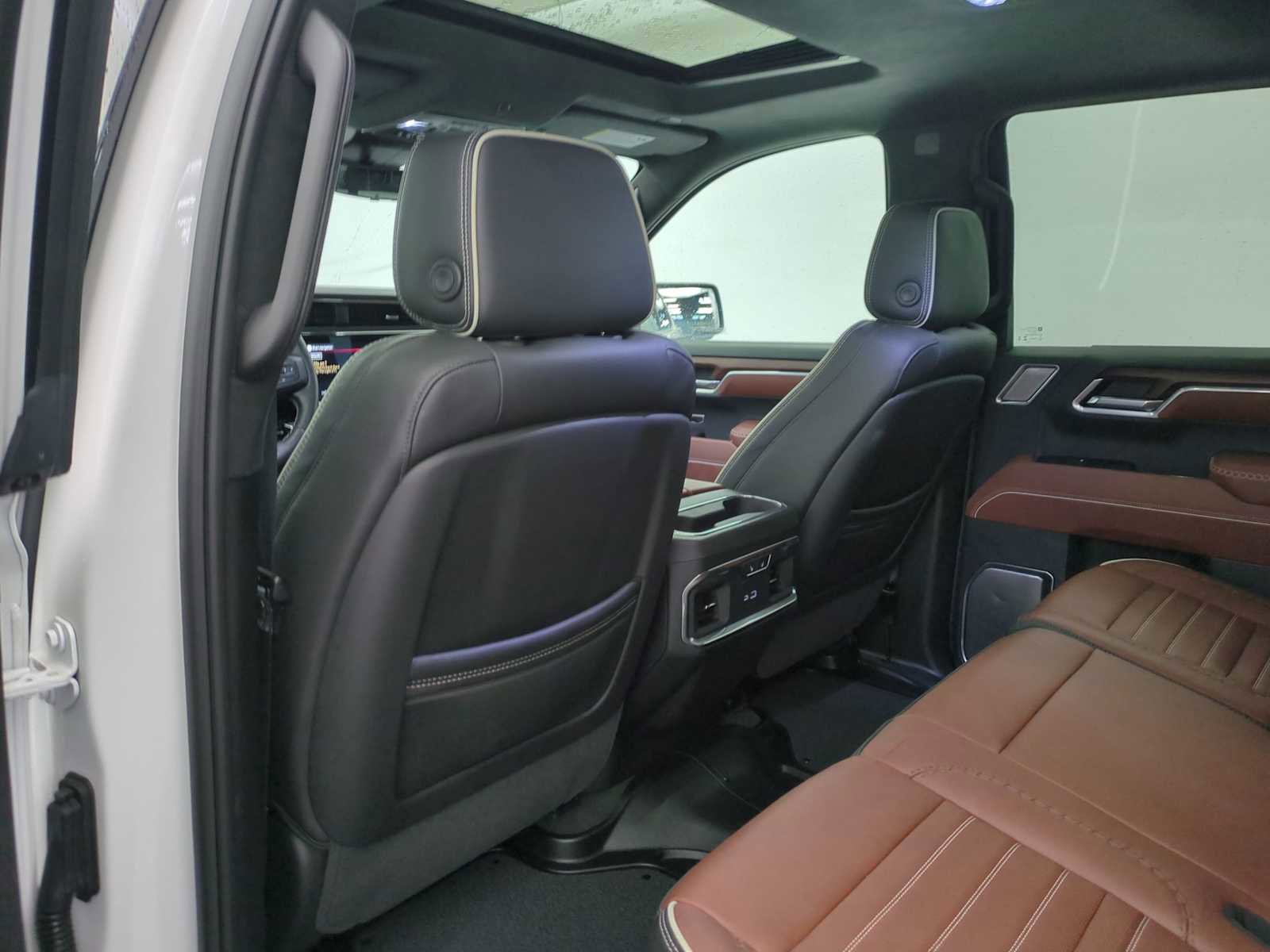 Used 2025 GMC Sierra 1500 Denali Ultimate AWD/4WD image 17