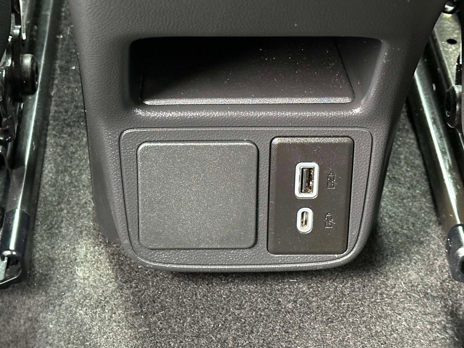 Used 2023 Buick Encore GX Preferred w/ Cold Weather Comfort Package AWD/4WD image 11