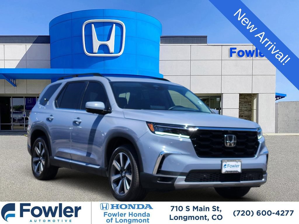 Used 2025 Honda Pilot Elite image 1