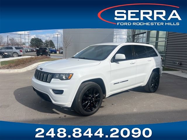 Used 2017 Jeep Grand Cherokee Altitude