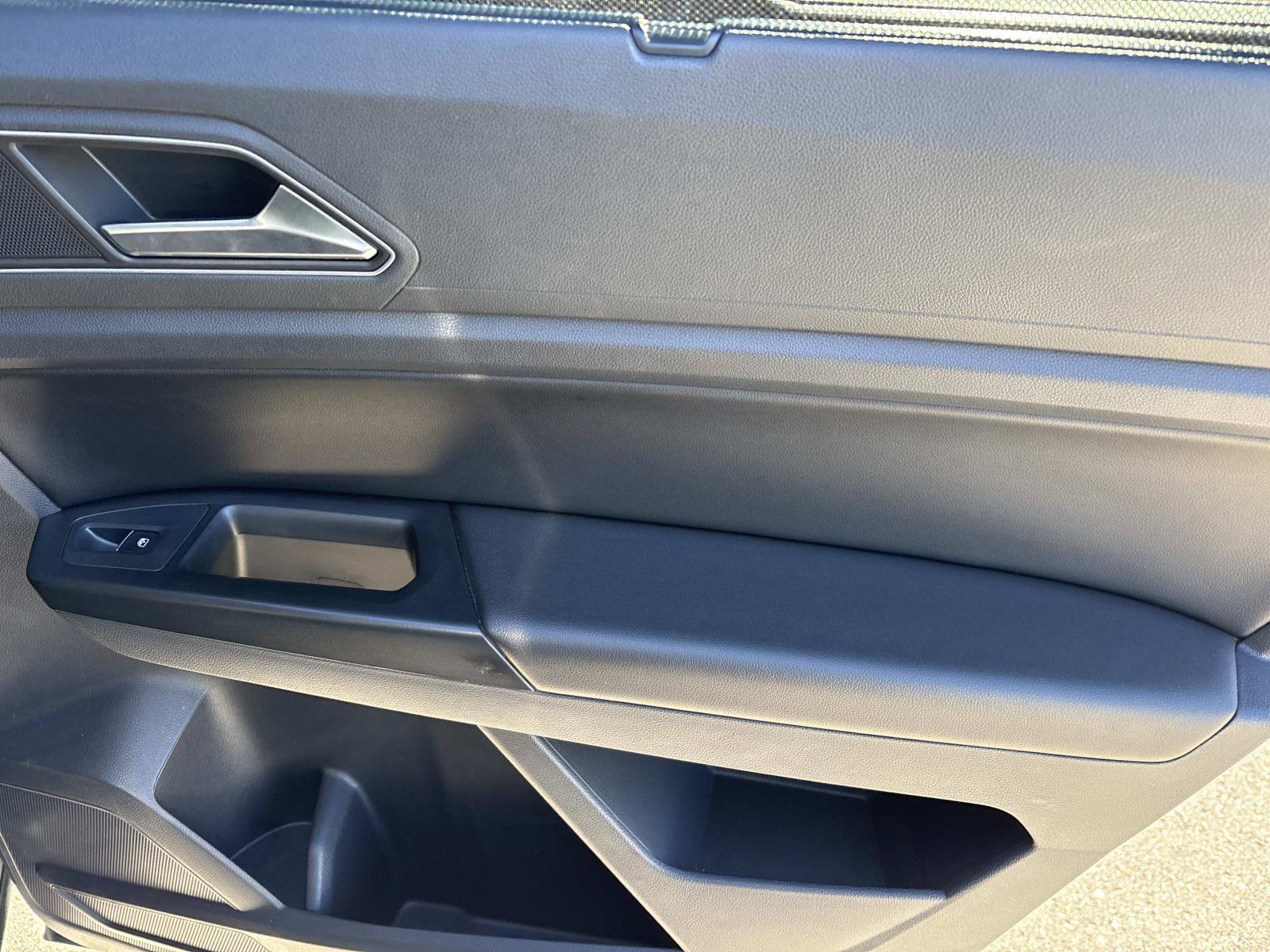 Used 2018 Volkswagen Atlas SE image 32