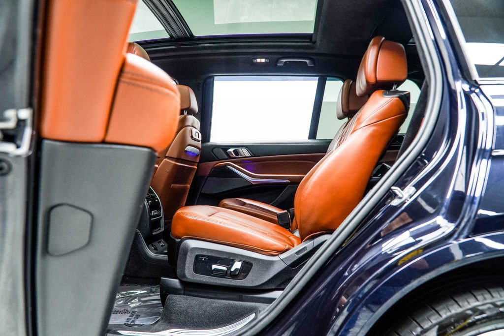 Used 2023 BMW X7 M60i w/ Executive Package AWD/4WD image 43