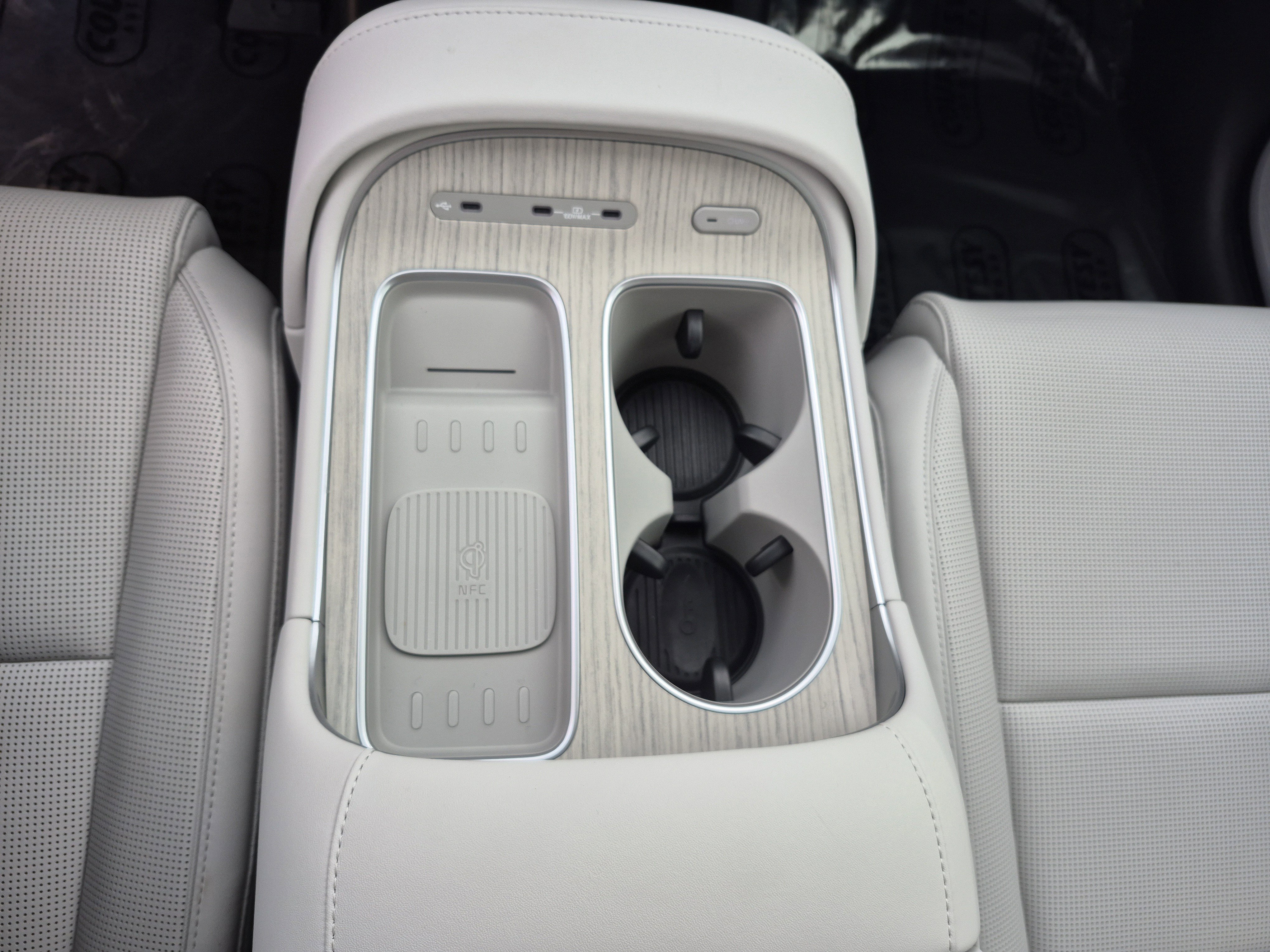 Certified 2026 Hyundai Palisade Calligraphy FWD image 30
