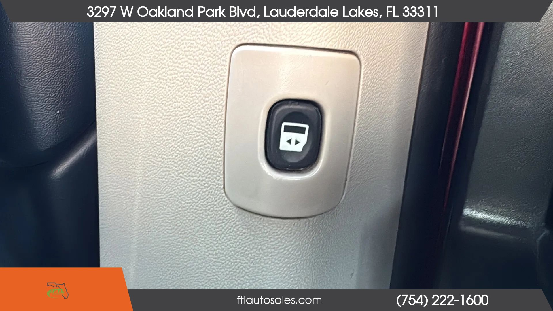 Used 2018 Dodge Grand Caravan SXT image 26