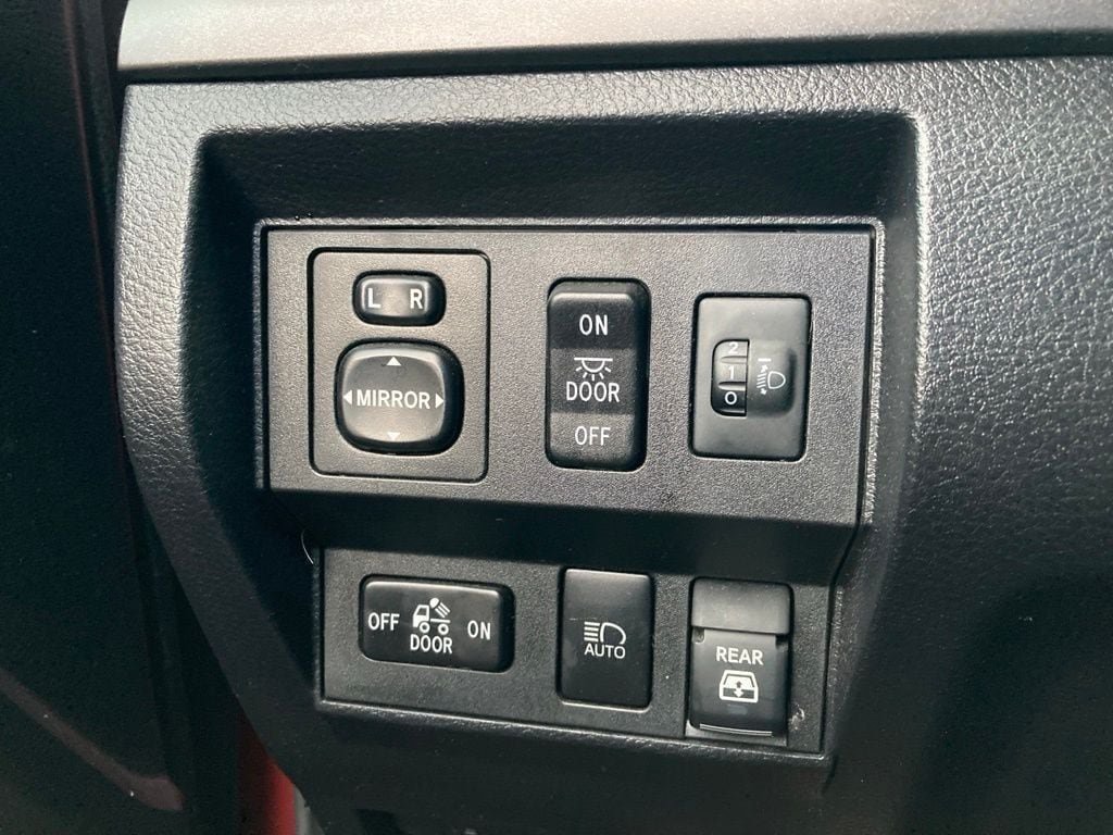 Used 2021 Toyota Tundra SR5 RWD image 14
