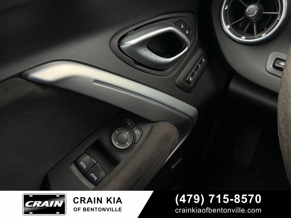 Used 2022 Chevrolet Camaro ZL1 RWD image 11