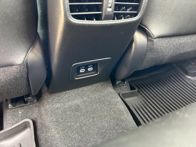 Used 2023 Toyota Corolla Cross XLE w/ Convenience Package FWD image 14