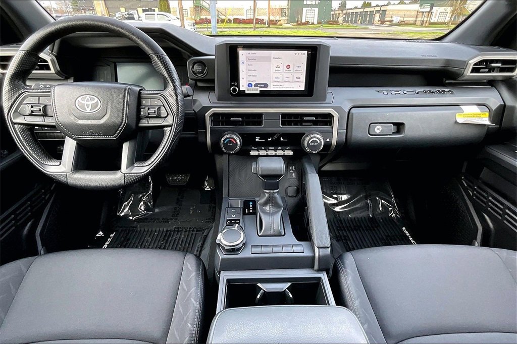 Used 2025 Toyota Tacoma SR image 17