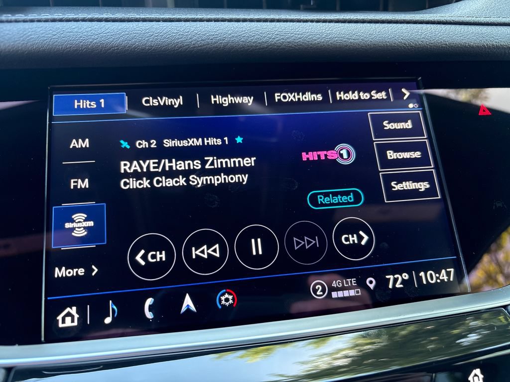 New 2026 Cadillac XT5 Sportv w/ LPO, Floor Liner Package AWD/4WD image 29