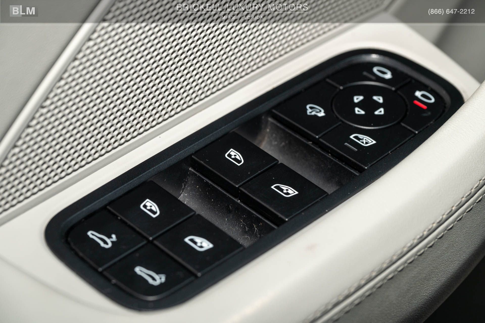 Used 2022 Porsche Panamera GTS image 29