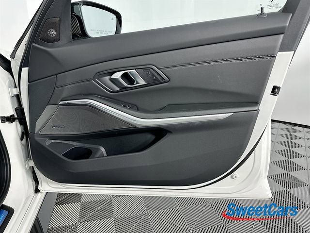 Used 2025 BMW M3 Competition AWD/4WD image 41