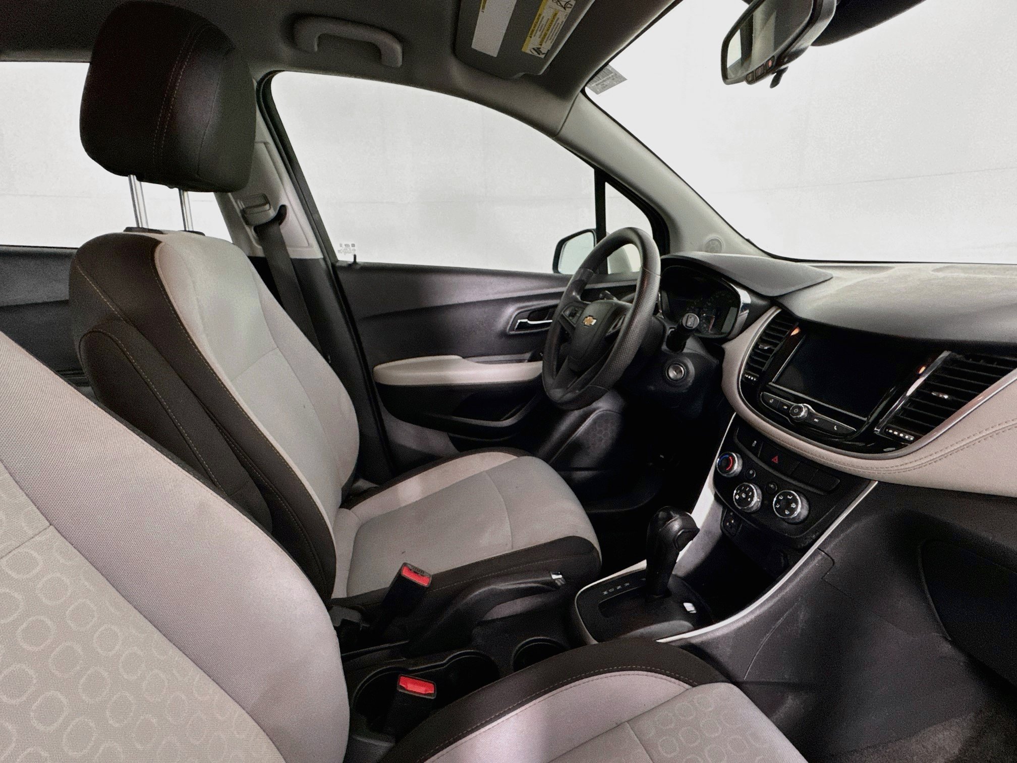 Used 2021 Chevrolet Trax LS w/ Tint and Cruise Package FWD image 26