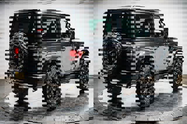 Used 2023 Jeep Wrangler Willys image 4