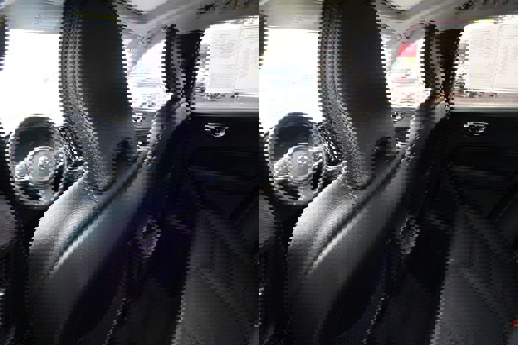 Used 2020 Volvo XC60 T5 Momentum image 26