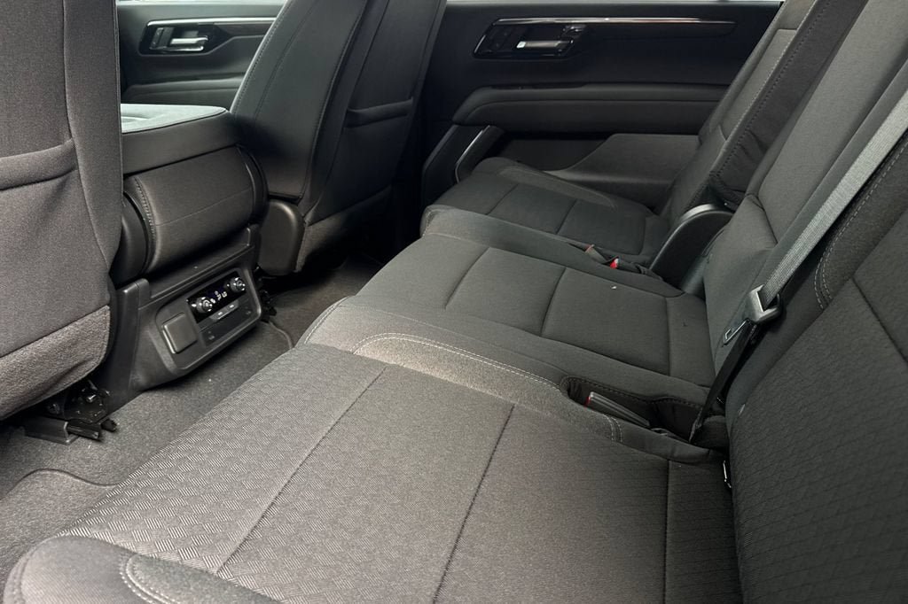 New 2026 Chevrolet Suburban LS RWD image 12