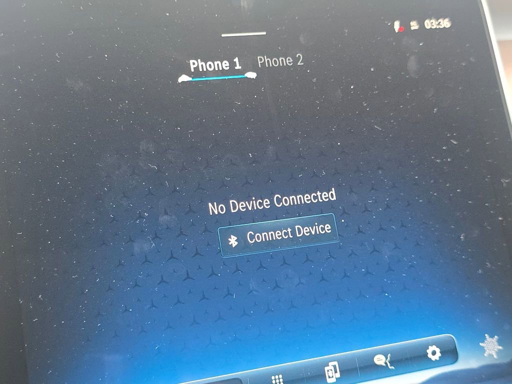 Used 2025 Mercedes-Benz GLC 300 4MATIC image 7